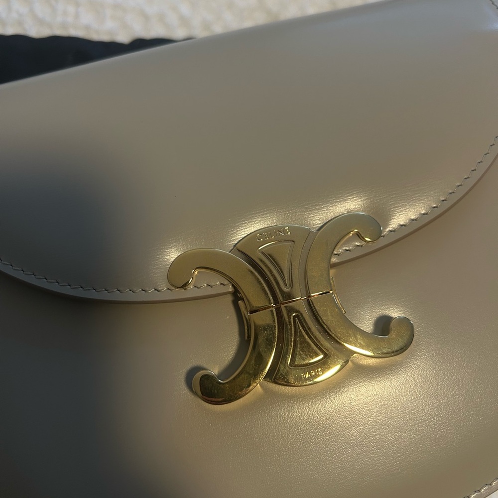 Celine Cream Besace Teen Triomphe Crossbody Bag - Picture 3 of 5